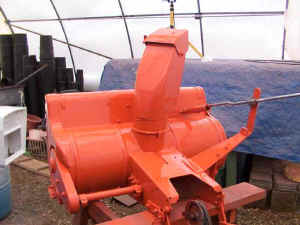 Lh_backside _snowblower.JPG (31160 bytes)